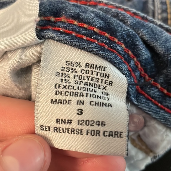 Wallflower Jean shorts - Picture 3 of 3